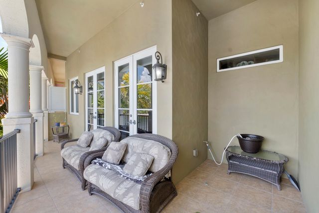 449 NE 19th Avenue, Deerfield Beach, FL 33441