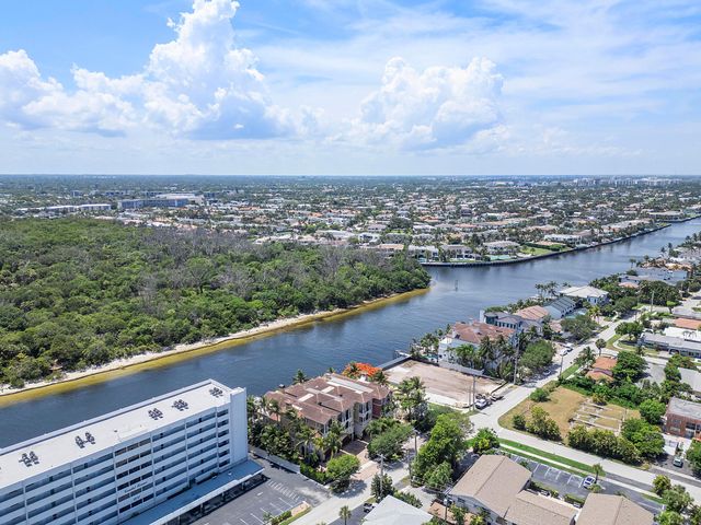 449 NE 19th Avenue, Deerfield Beach, FL 33441