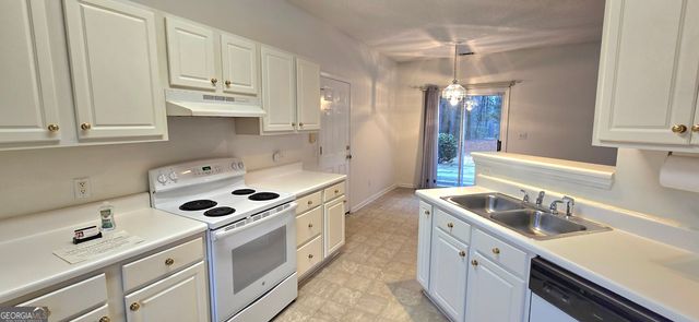 45 Chemin Place, Sharpsburg, GA 30277