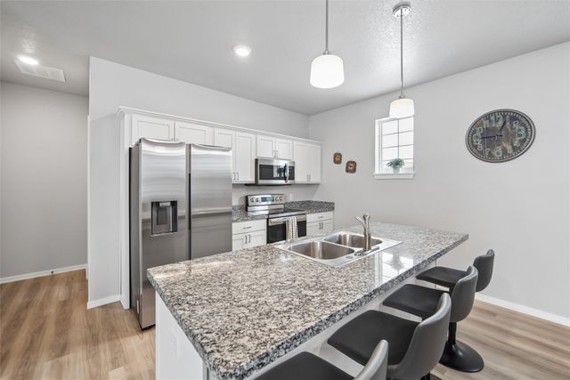 248 NW Common Place, Waukee, IA 50263