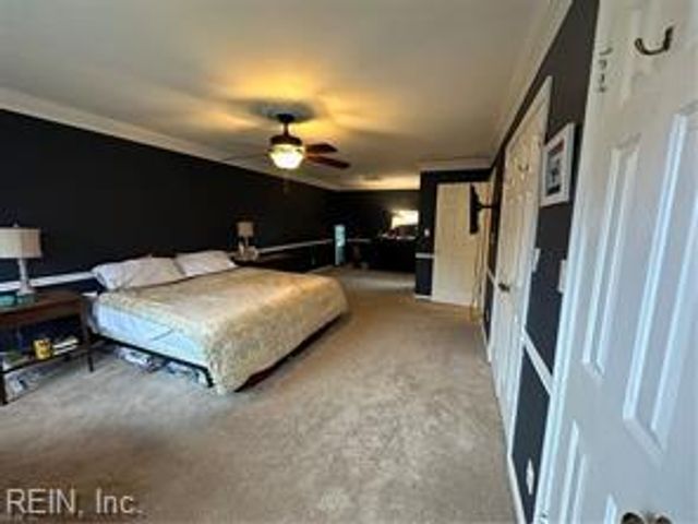 702 Wickwood DR, Chesapeake, VA 23320