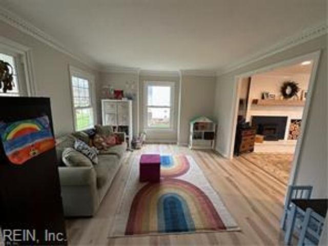 702 Wickwood DR, Chesapeake, VA 23320