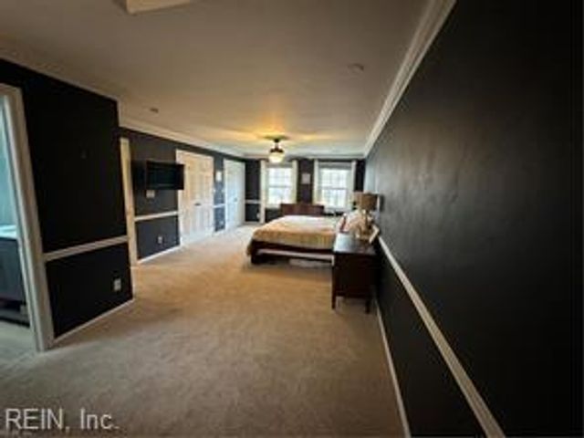 702 Wickwood DR, Chesapeake, VA 23320