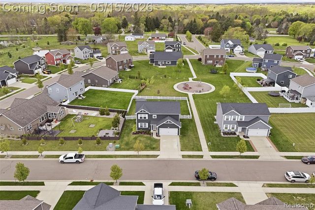 3017 Ivy Wood Circle, Howell, MI 48855