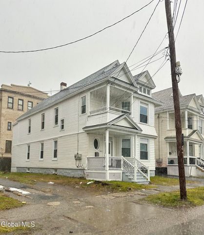 421 Summit Avenue, Schenectady, NY 12307