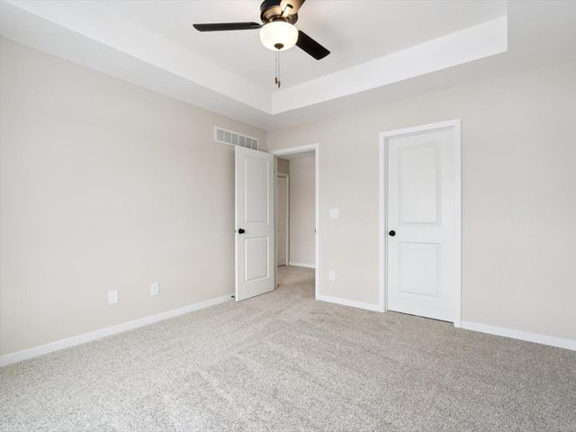 942 Dubs Drive, Iowa City, IA 52246