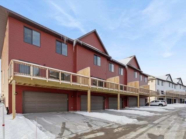 942 Dubs Drive, Iowa City, IA 52246