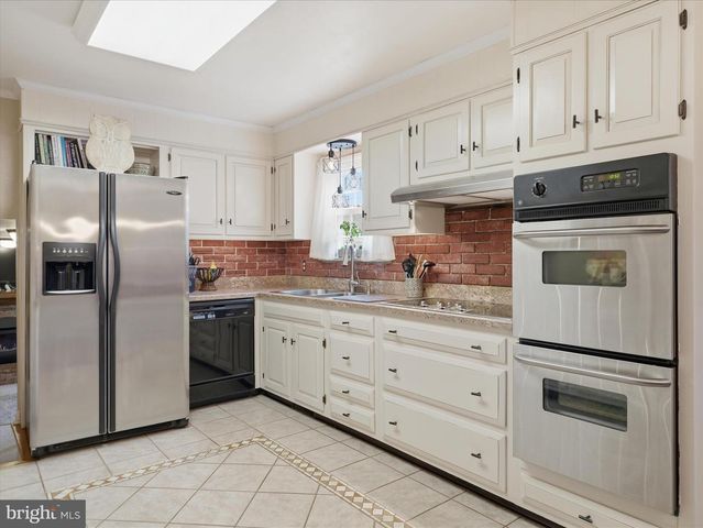 364 BRIAR LN, Chambersburg, PA 17202