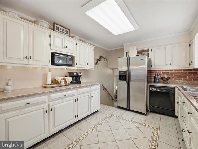 364 BRIAR LN, Chambersburg, PA 17202