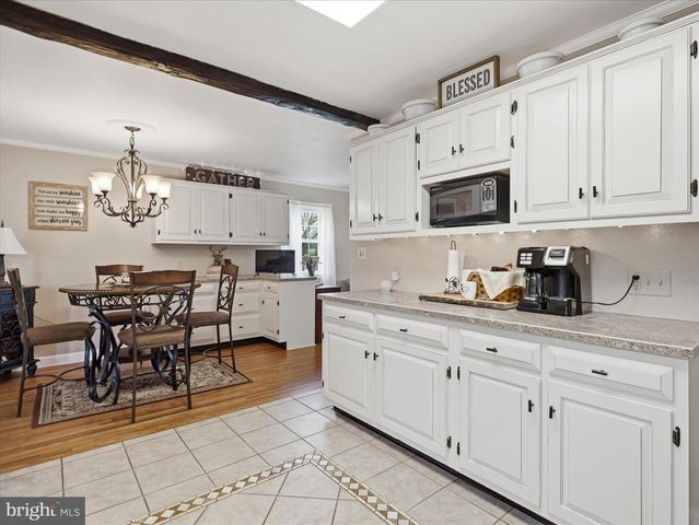 364 BRIAR LN, Chambersburg, PA 17202
