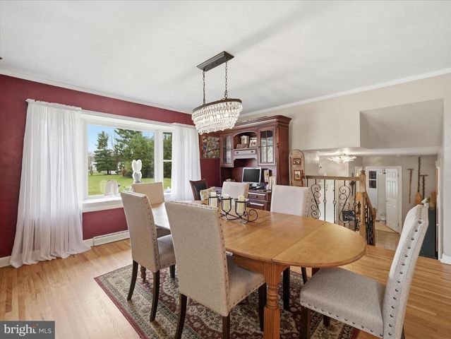 364 BRIAR LN, Chambersburg, PA 17202