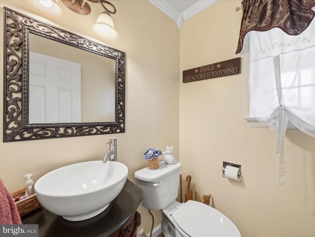 364 BRIAR LN, Chambersburg, PA 17202