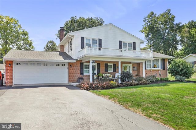 364 BRIAR LN, Chambersburg, PA 17202