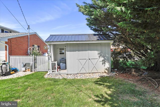 364 BRIAR LN, Chambersburg, PA 17202