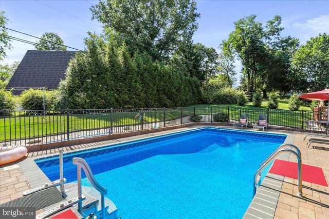 364 BRIAR LN, Chambersburg, PA 17202