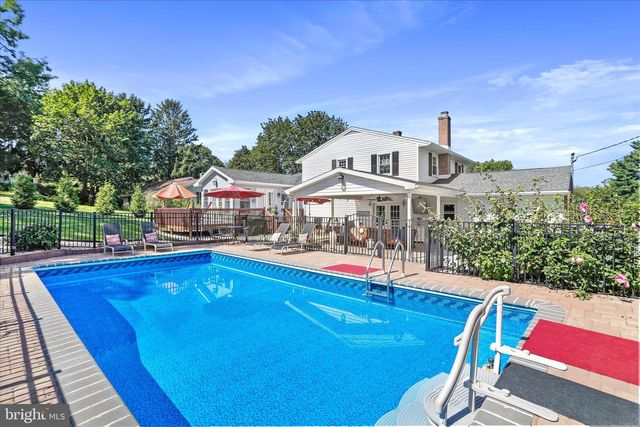 364 BRIAR LN, Chambersburg, PA 17202