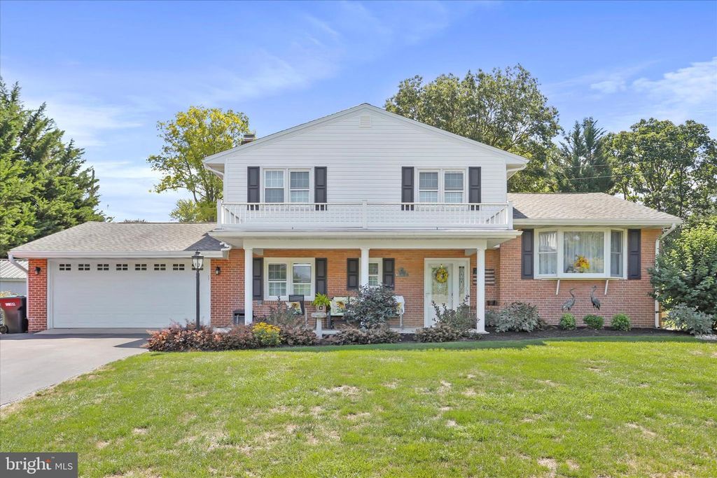 364 BRIAR LN, Chambersburg, PA 17202