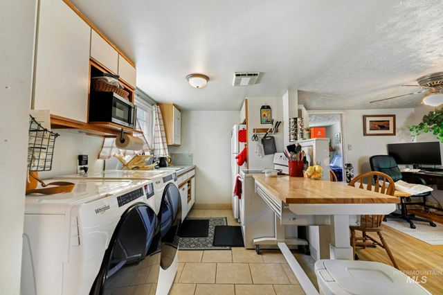 459 Borah Ave, Twin Falls, ID 83301
