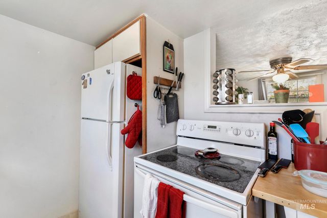 459 Borah Ave, Twin Falls, ID 83301
