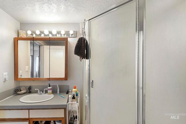 459 Borah Ave, Twin Falls, ID 83301