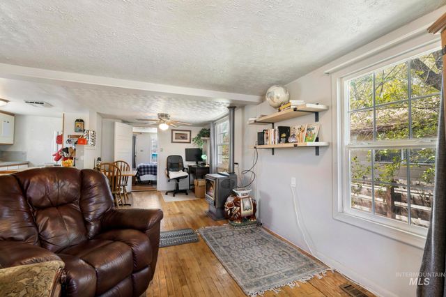 459 Borah Ave, Twin Falls, ID 83301