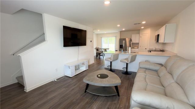 203 Kinsale Drive, Macon, GA 31216