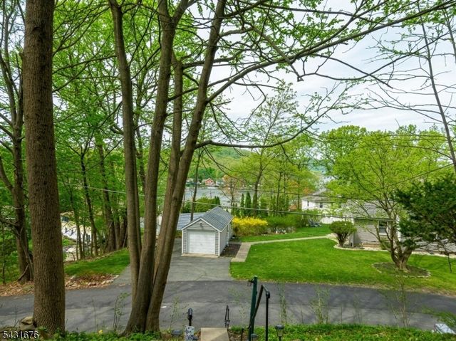 48 Vail Rd, Roxbury Twp., NJ 07850