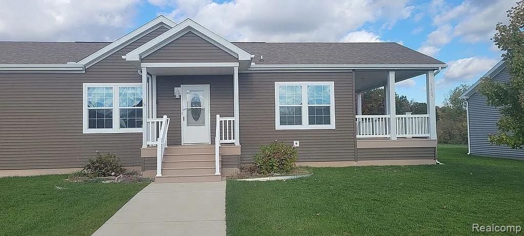 11765 Townsquare Boulevard, Rockford, MI 49341