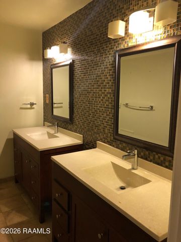 108 Billeaud Lane, Lafayette, LA 70506