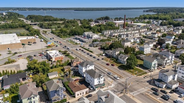 248-250 Jefferson St, Fall River, MA 02721