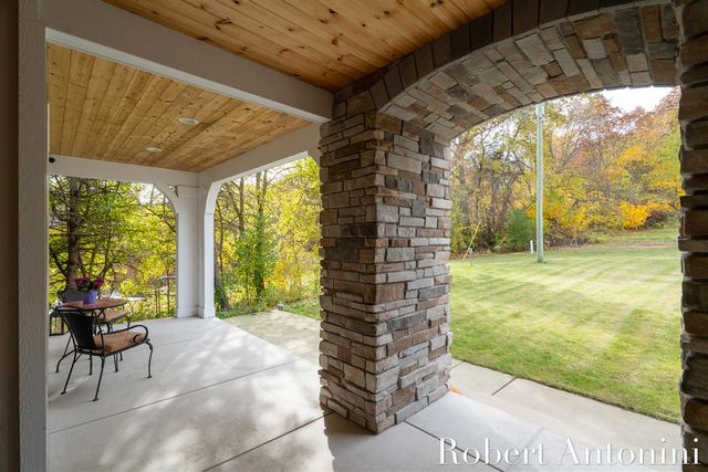 250 Shore Drive, Wayland, MI 49348