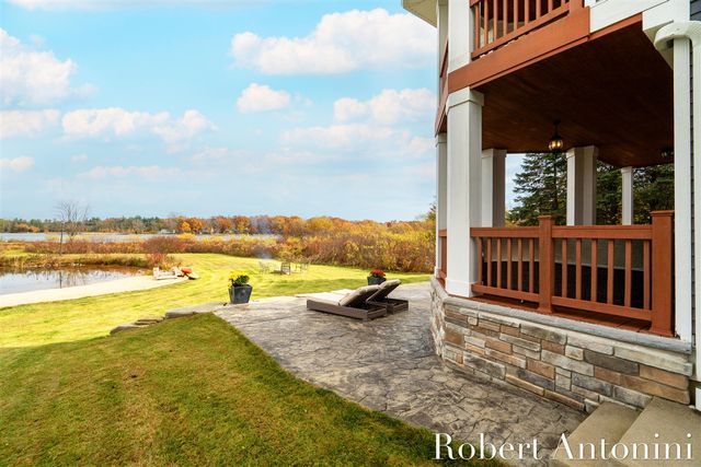 250 Shore Drive, Wayland, MI 49348