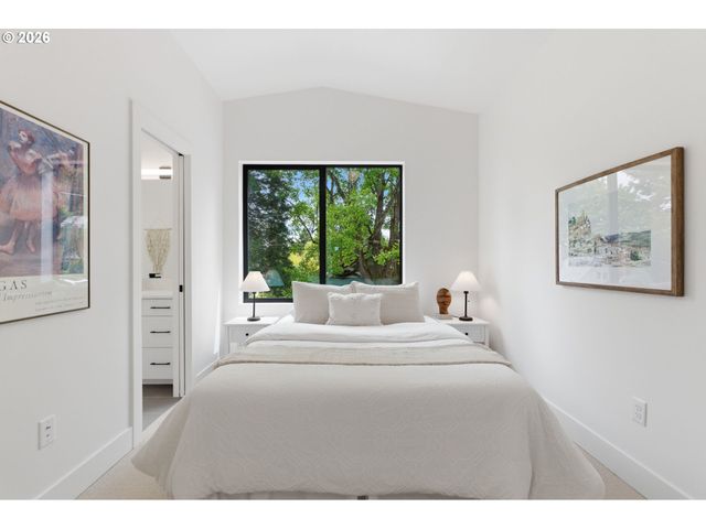 9261 Sw 1ST Ave, Portland, OR 97219