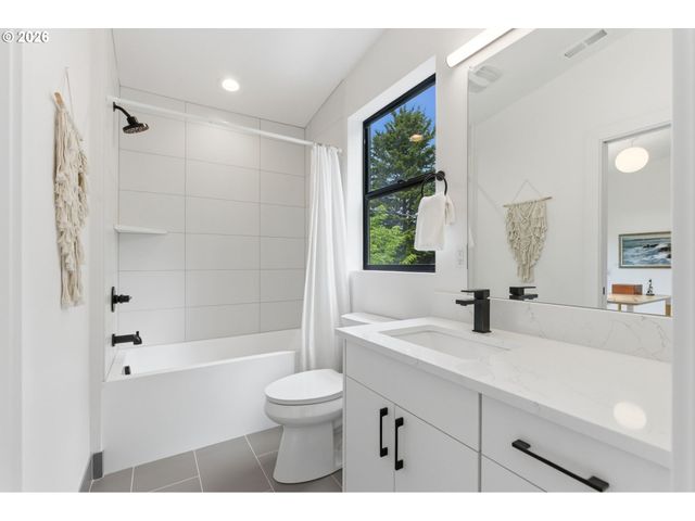 9261 Sw 1ST Ave, Portland, OR 97219