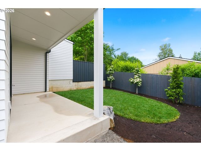 9261 Sw 1ST Ave, Portland, OR 97219