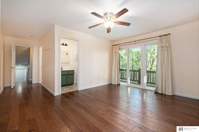 1017 Day Drive, Bellevue, NE 68005