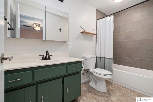 1017 Day Drive, Bellevue, NE 68005