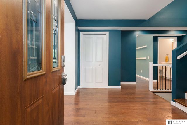 1017 Day Drive, Bellevue, NE 68005