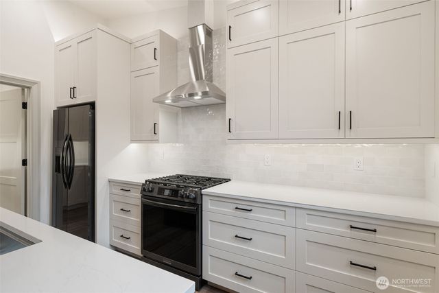 11 Dover Lane, Sequim, WA 98382