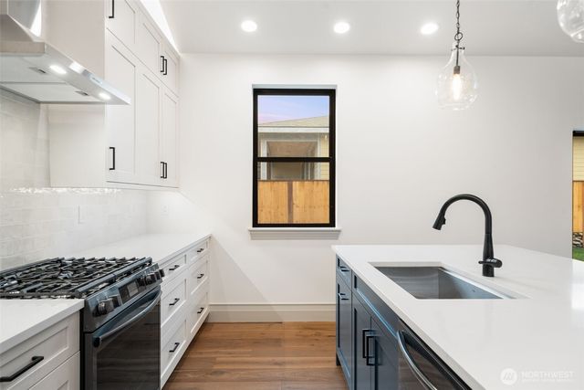 11 Dover Lane, Sequim, WA 98382