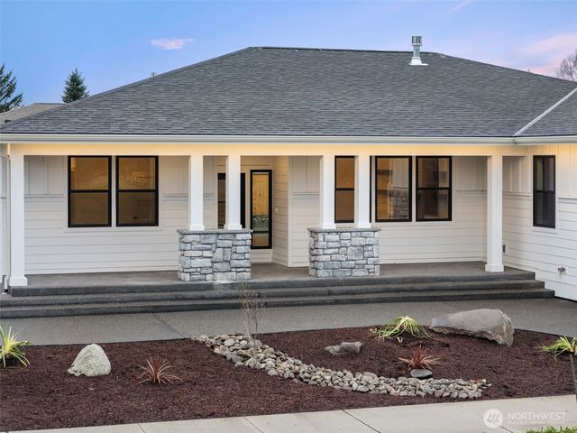 11 Dover Lane, Sequim, WA 98382