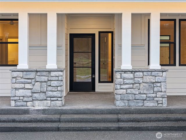 11 Dover Lane, Sequim, WA 98382