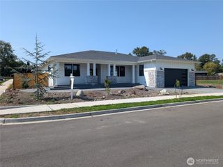 11 Dover Lane, Sequim, WA 98382