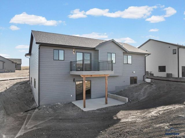 4805 PAPILLON DR, Rapid City, SD 57703