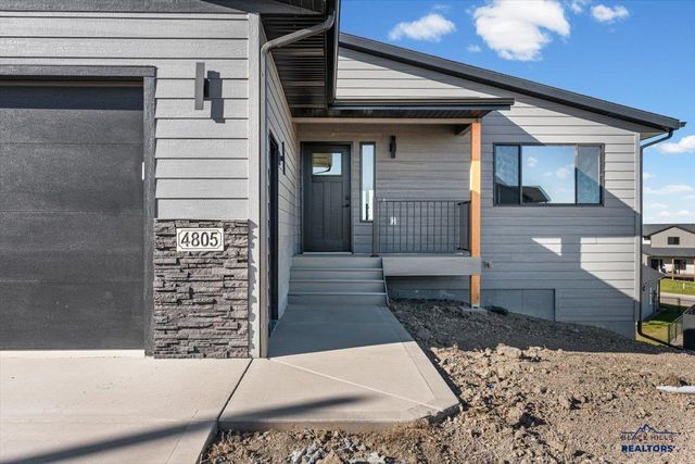4805 PAPILLON DR, Rapid City, SD 57703