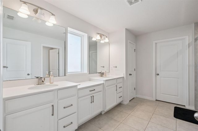 100 LAVENNA AVENUE, St Cloud, FL 34771