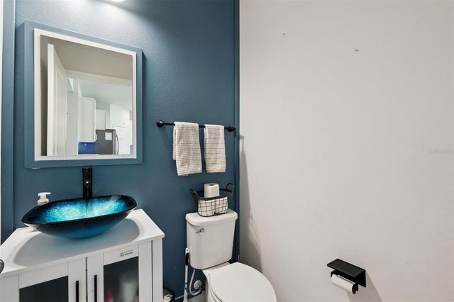 100 LAVENNA AVENUE, St Cloud, FL 34771