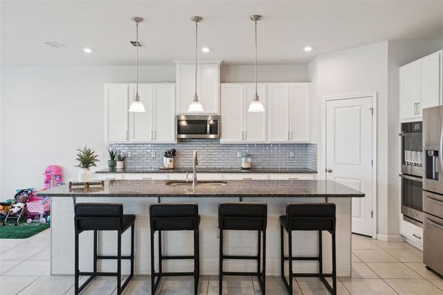 100 LAVENNA AVENUE, St Cloud, FL 34771