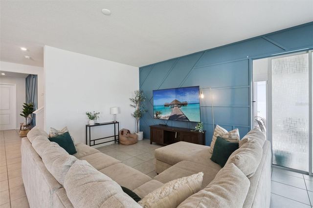 100 LAVENNA AVENUE, St Cloud, FL 34771