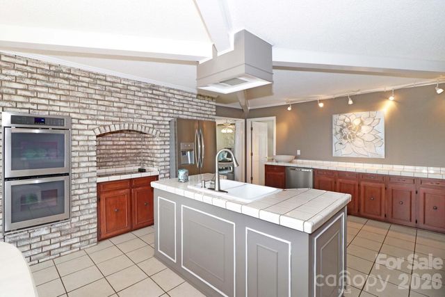 4723 Old Mountain Road, Stony Point, NC 28678